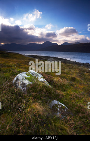 Loch Ainort en fin d'après-midi la lumière sur l'île de Skye Banque D'Images