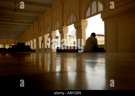 La Mecque Masjid Charminar Bazar Hyderabad Andhra Pradesh, Inde Banque D'Images