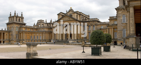 Le Palais de Blenheim Woodstock Oxfordshire England courtyard Banque D'Images