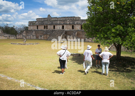 El Palacio, le palais, site archéologique, Kabah Kabah, près de Uxmal, l'état du Yucatan, Mexique Banque D'Images