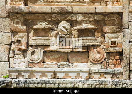 Détail du mur, Edificio de las Monjas, l'antiq, Chichen Itza, Site archéologique de Chichen Itza, l'état du Yucatan, Mexique Banque D'Images