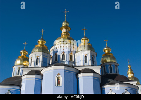 'Blue St Micheals Cathédrale des dômes dorés et le monastère de Kiev Kiev Ukraine' Banque D'Images