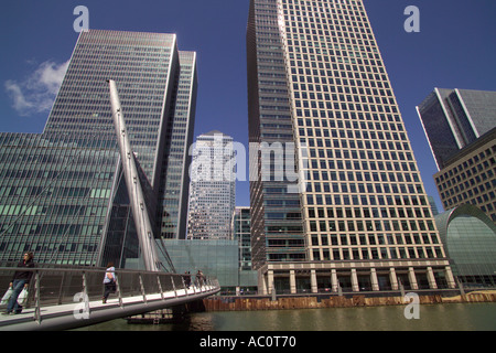 La Place du Canada et 40, rue Bank Canary Wharf Londres photographié à partir de la rive sud de la Tamise Banque D'Images