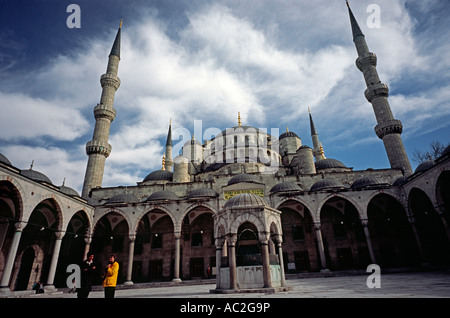 13 mars 2006 - Mosquée Sultan Ahmed (Sultanahmet Camii) mieux connu sous le nom de la Mosquée Bleue à Istanbul. Banque D'Images