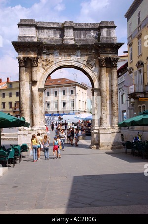 Arche du Sergii Pula Istrie Croatie Ancienne ex-Yougoslavie Pola Croatie Hrvatska Istra Istrie l'Europe de l'Est Banque D'Images