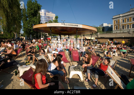 Bar de plage vienne Herrmann à Donau riverside Banque D'Images