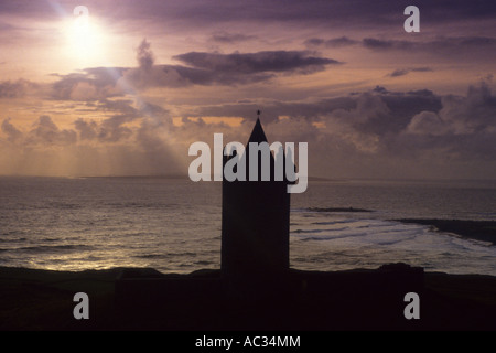 Doolin Château au crépuscule, l'Irlande, Doolin Banque D'Images