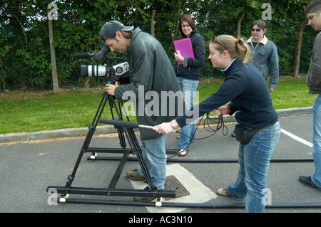 Personnes dans une équipe travaillant sur place au Royaume-Uni. Banque D'Images