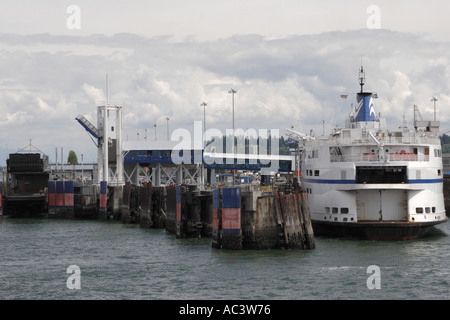 Approche de la BC Ferry terminal de Tsawwassen Banque D'Images