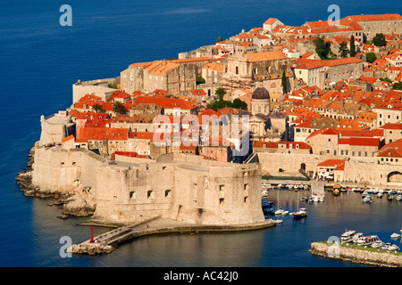 La ville fortifiée de Dubrovnik Croatie Banque D'Images