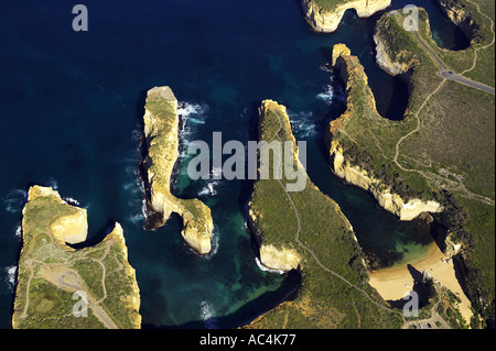 L'Île Archway et Loch Ard Gorge Port Campbell National Park Great Ocean Road Victoria Australie aerial Banque D'Images