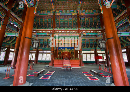 Gyeongbokgung Palace Geunjeongjeon Pavilion Salle du Trône et d'une salle d'Audience Seoul Corée du Sud Banque D'Images