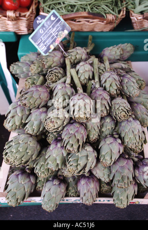 Ajaccio open air échoppe de marché de légumes variés Banque D'Images