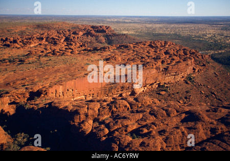 Vue aérienne de dômes de grès, de Kings Canyon (Watarrka National Park), Territoire du Nord, Australie, horizontal, Banque D'Images