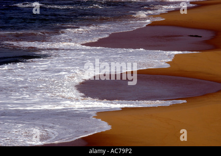 PULINGUDI BEACH PRÈS DE KOVALAM à Trivandrum, Kerala DIST Banque D'Images