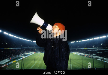 Supporter de football du Paris Saint-Germain au Parc des Princes, Paris, France. Banque D'Images