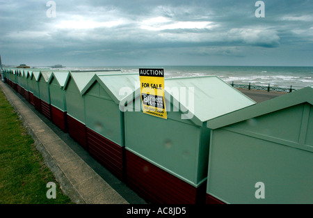 Cabane de plage en vente sur Hove front Banque D'Images