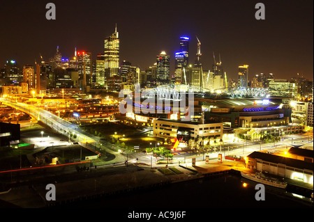 Telsta Dome et Melbourne Australie Victoria de nuit Banque D'Images