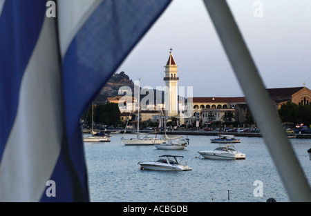 Port Zante avec Agiou Dionysiou Église de la ville de Zakynthos, Grèce. Banque D'Images