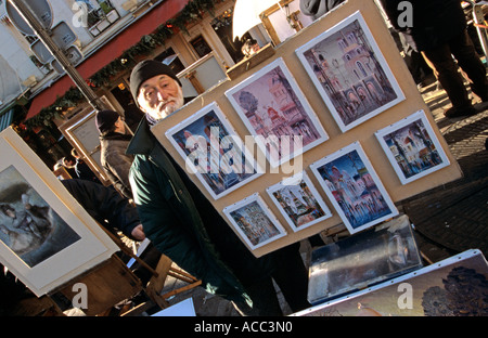 Vente d'œuvres d'artistes de rue, Montmartre, Paris, France, Europe Banque D'Images