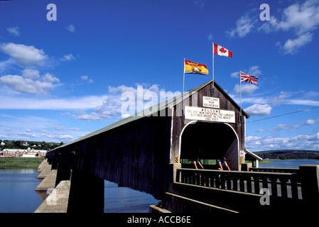 Pont couvert de Hartland, le plus long pont couvert au monde Nouveau Brunswick Canada Banque D'Images