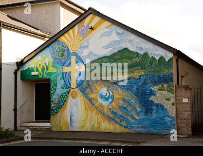 Peinture murale religieuse peinte sur un bâtiment de l'église méthodiste d'Abergavenny Wales UK Banque D'Images