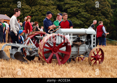 L'Irlande du tracteur classique Banque D'Images