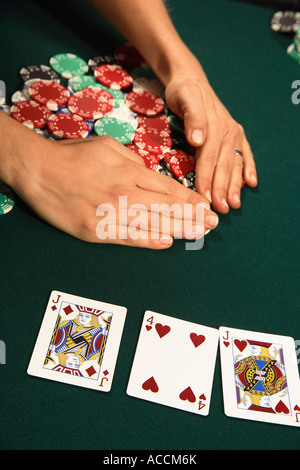 Un poker gagner sur une table de jeu. Banque D'Images