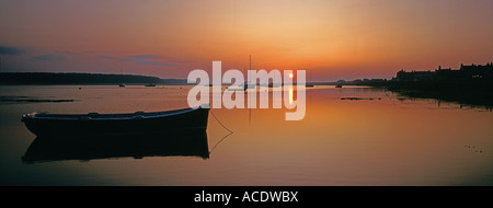 Coucher du soleil sur la Baie de Findhorn Morayshire Ecosse Banque D'Images