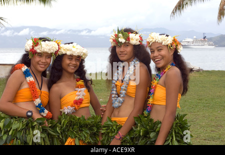 Danseuses sur l'île de Kioa Fidji île du pacifique Sud melanesia Banque D'Images