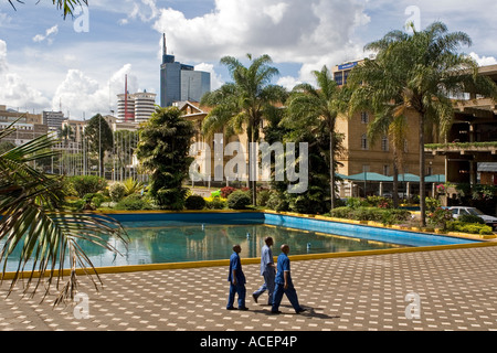 Bâtiment judiciaire et du centre ville de Nairobi, Kenya de KICC Banque D'Images