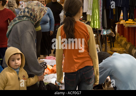 Les gens de la navigation, Guzelyurt, marché Chypre du Nord, l'Europe Banque D'Images