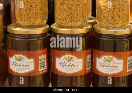 Pots de miel, Guzelyurt marché, Chypre du Nord, l'Europe Banque D'Images