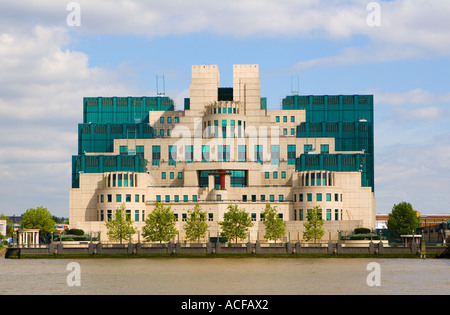 MI6 Building à Vauxhall 'Croix', Londres Banque D'Images