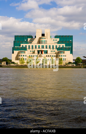 Spy HQ - MI6 Building Vauxhall Bridge, Londres Banque D'Images