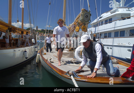 Cambria - William Fife classic yacht à concevoir à partir de 1928 dans le port de Cannes, station d'accueil au sud de la France Banque D'Images