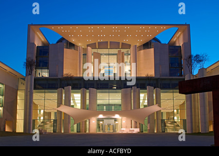 Le Tiergarten Berlin Bundeskanzleramt Daemmerung Kanzleramt siège du Lord Chancelier Bundeskanzler Allemagne Berlin Allemagne Europe Banque D'Images
