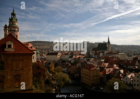 Une jolie vue de Cesky Krumlov sur un jour d'automne Banque D'Images