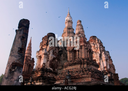 Wat Mahathat Parc historique de Sukhothai Sukhothai, Thaïlande Banque D'Images