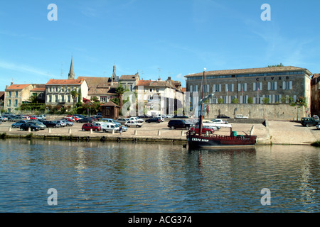 Village viticole de Bergerac sur la Dordogne France La Maison de Vins CIVRB Banque D'Images