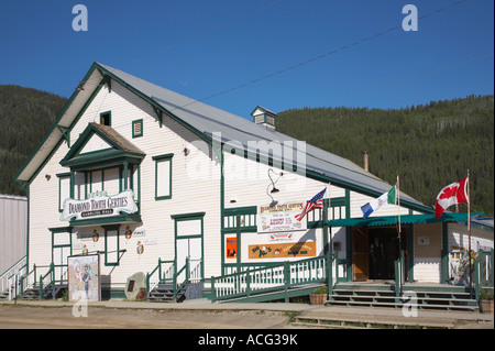 La ville historique de Dawson au Yukon Territoire du Canada à la jonction de la rivière Klondike et du fleuve Yukon Banque D'Images