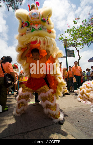 Dragon Dancer Cheung Chau Island Festival Bun chinois de Hong Kong Banque D'Images