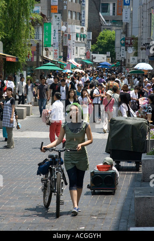 La rue commerçante piétonne populaire marché Commercial Insadong Seoul Corée du Sud Banque D'Images