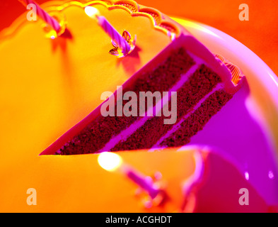 Des bougies sur un gâteau d'anniversaire. Photo par Patrick Steel patricksteel Banque D'Images