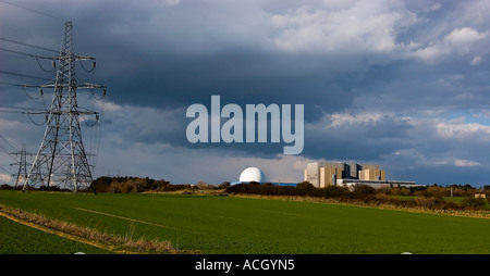 Un de Sizewell B Magnox et centrales nucléaires PWR Suffolk Angleterre UK Banque D'Images