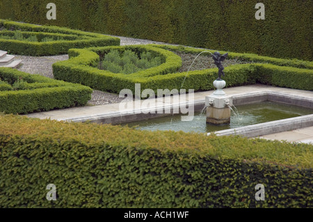 Le Queen's Garden, Kew Palace, Royal Botanic Gardens, Kew, Londres, Angleterre Banque D'Images