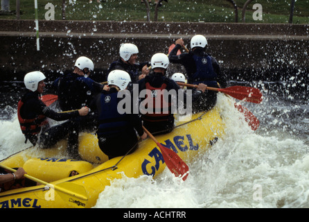 Le rafting, National Water Sports Centre, Holme Pierrepont, Nottingham, Royaume-Uni Banque D'Images