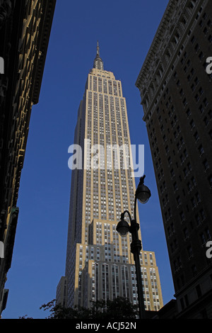 Empire State Building, Manhattan, New York City, USA, juin Banque D'Images