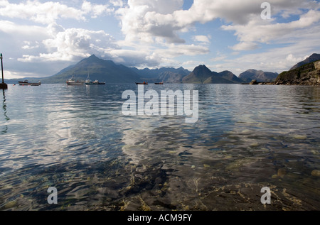 Encore claire mer à Elgol, Loch Scavaig, Isle of Skye, Scotland Banque D'Images