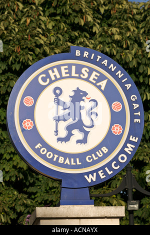 Panneau de bienvenue à l'entrée de la porte de Britannia le club de football de Chelsea gounds à Londres. Banque D'Images